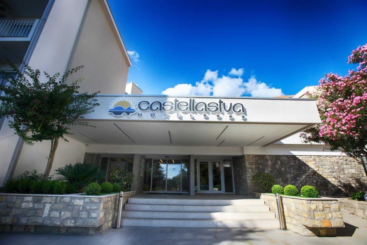 Hotel Castellastva Petrovac Exterior photo