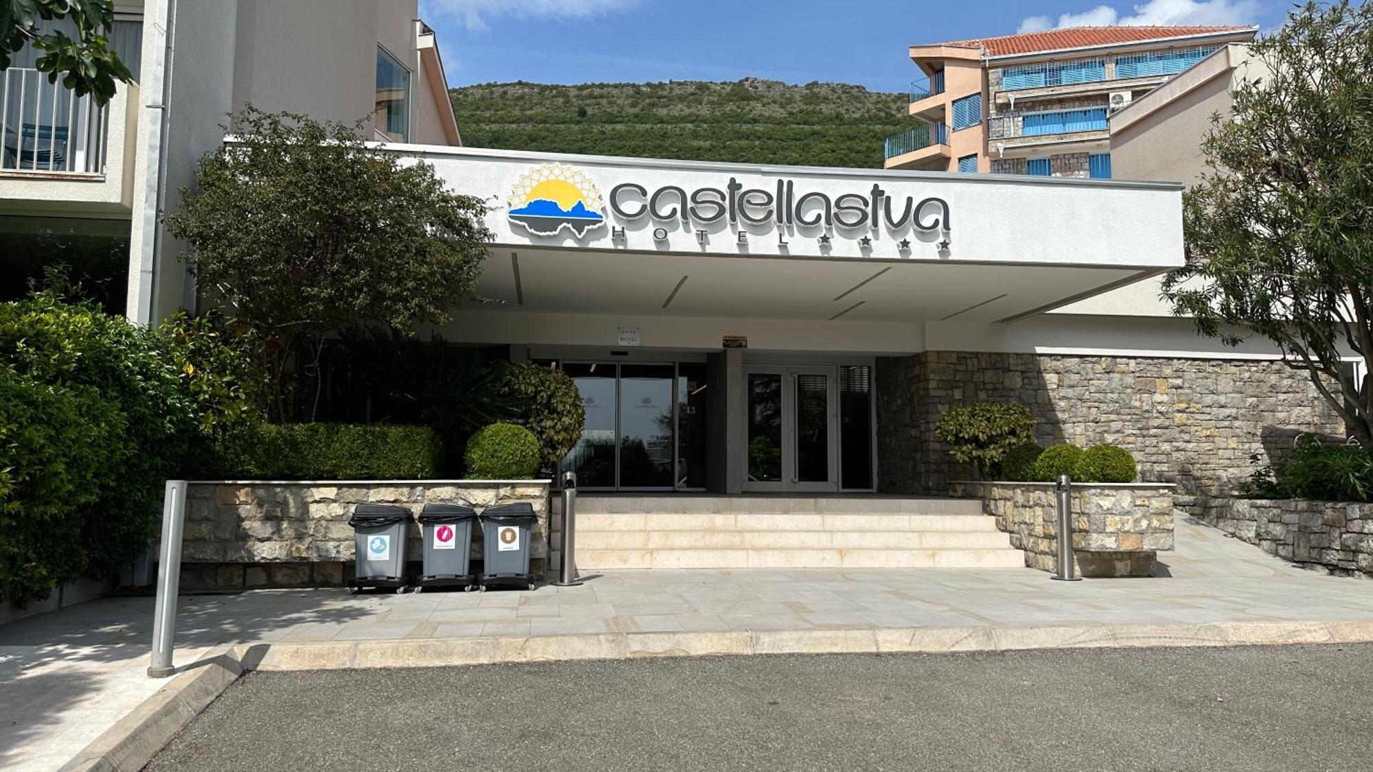 Hotel Castellastva Petrovac Exterior photo