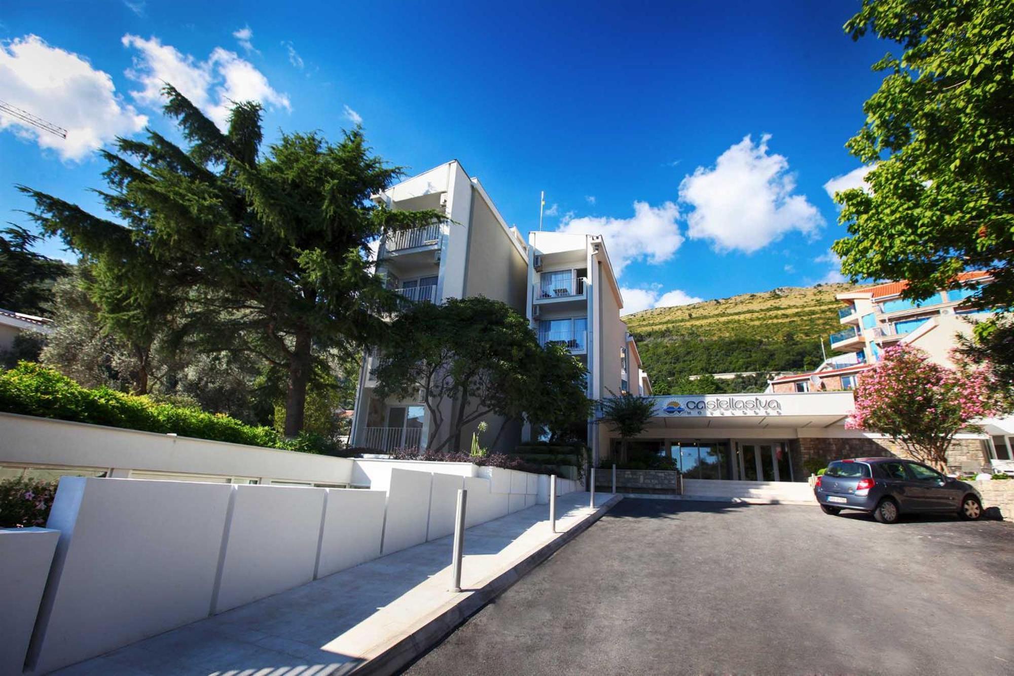 Hotel Castellastva Petrovac Exterior photo